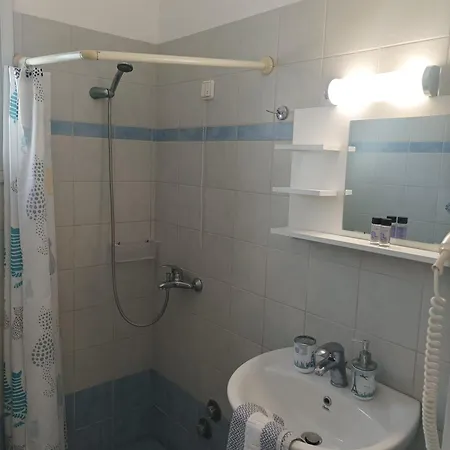 Magic Land Appartamento Pláka